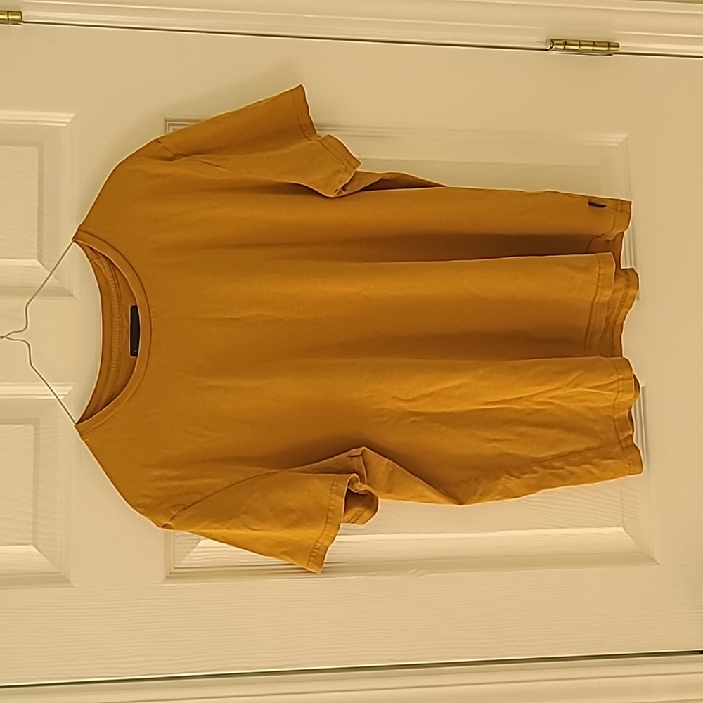 Lucky Brand T-shirt
